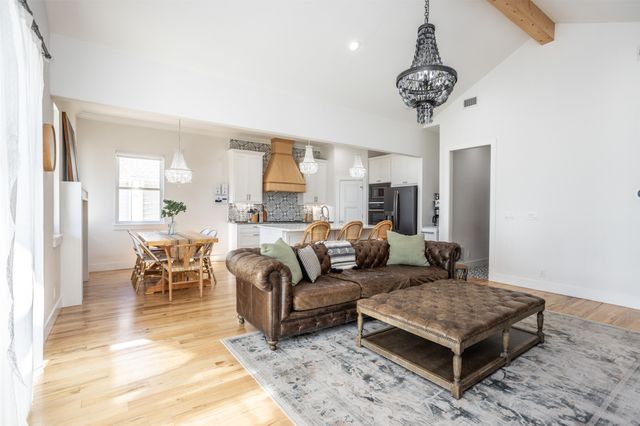 104 Park Lane, Gainesville, TX 76240