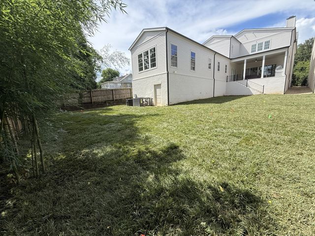 1133 Maplehurst Ln, Nashville, TN 37204