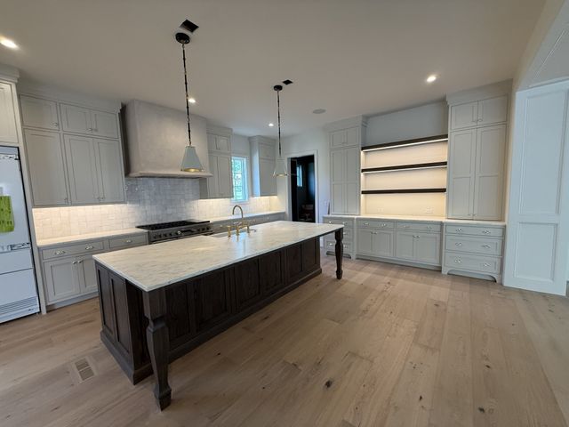 1133 Maplehurst Ln, Nashville, TN 37204