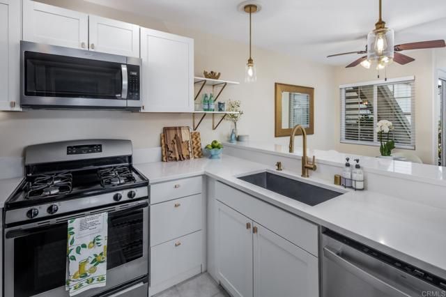 6971 Ballena Way 2, Carlsbad, CA 92009