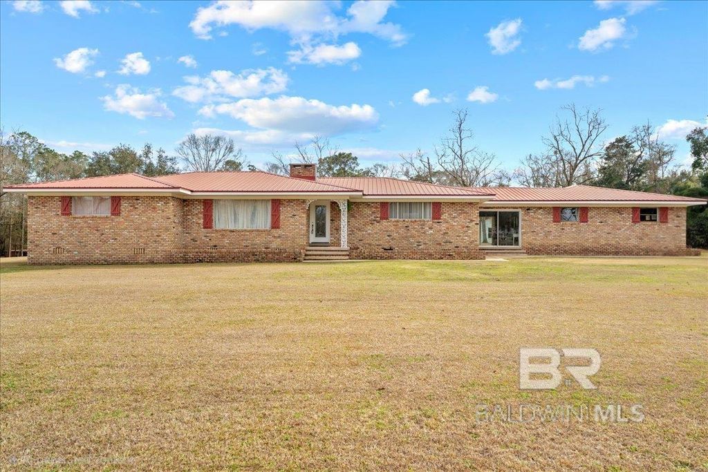 16292 County Road 52, Silverhill, AL 36576