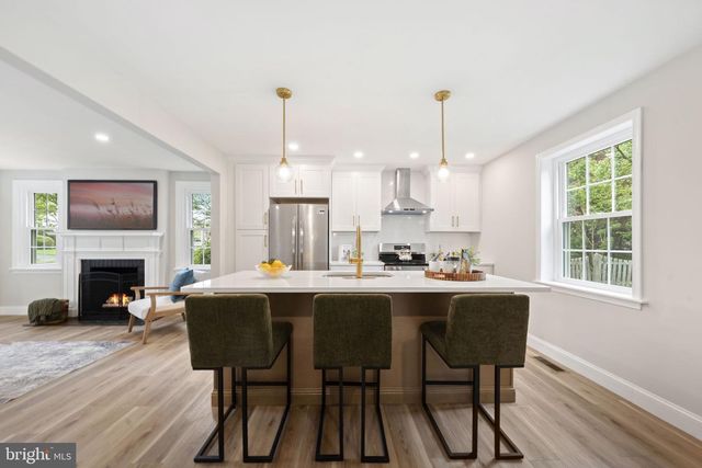 5015 SMITHFIELD RD, Drexel Hill, PA 19026