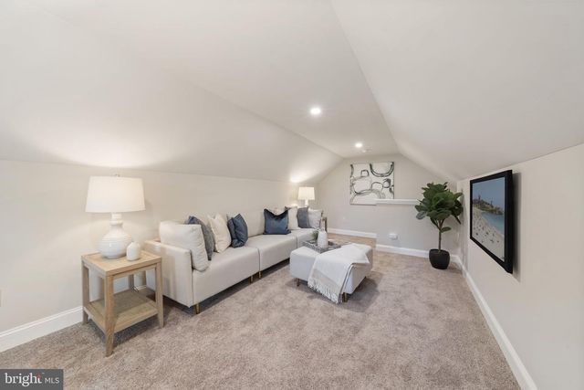 5015 SMITHFIELD RD, Drexel Hill, PA 19026