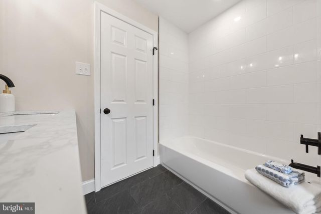 5015 SMITHFIELD RD, Drexel Hill, PA 19026