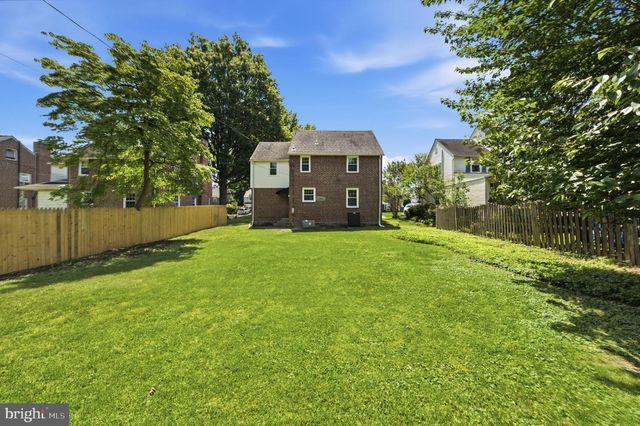5015 SMITHFIELD RD, Drexel Hill, PA 19026
