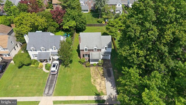 5015 SMITHFIELD RD, Drexel Hill, PA 19026