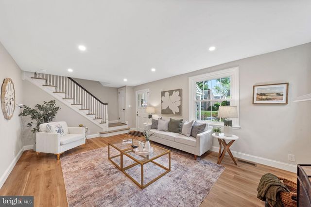 5015 SMITHFIELD RD, Drexel Hill, PA 19026