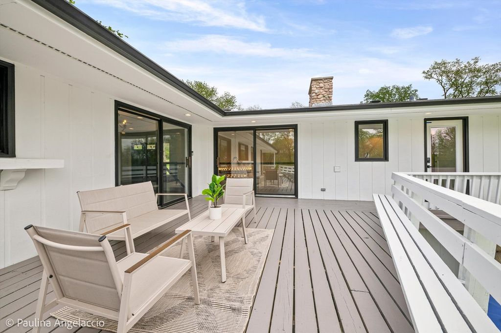 Image 19 of property listing at 312 Ridge Road, Barrington Hills, IL 60010