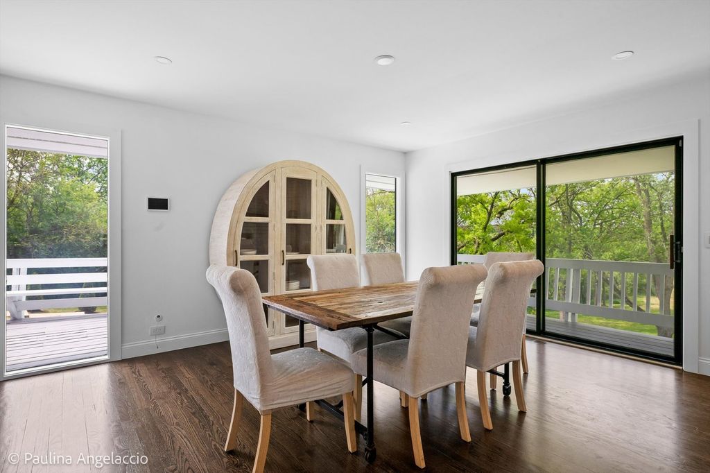 Image 21 of property listing at 312 Ridge Road, Barrington Hills, IL 60010
