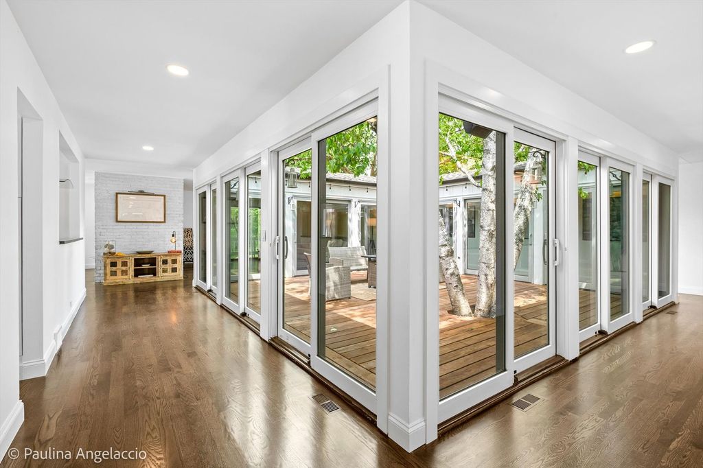 Image 26 of property listing at 312 Ridge Road, Barrington Hills, IL 60010