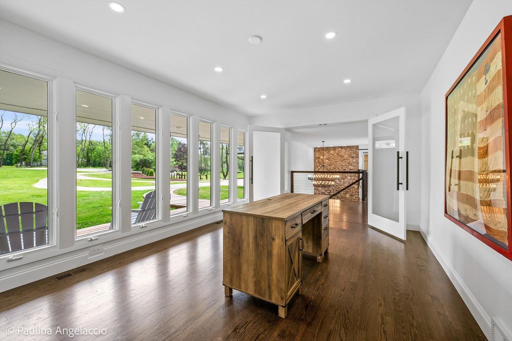 Image 28 of property listing at 312 Ridge Road, Barrington Hills, IL 60010