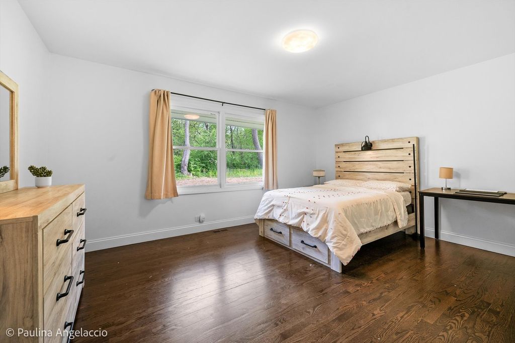 Image 31 of property listing at 312 Ridge Road, Barrington Hills, IL 60010