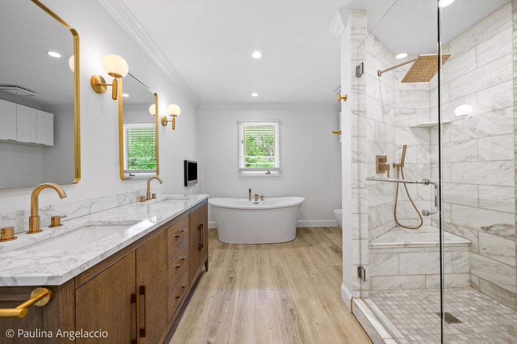 Image 32 of property listing at 312 Ridge Road, Barrington Hills, IL 60010
