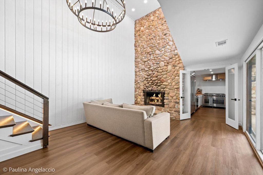 Image 43 of property listing at 312 Ridge Road, Barrington Hills, IL 60010