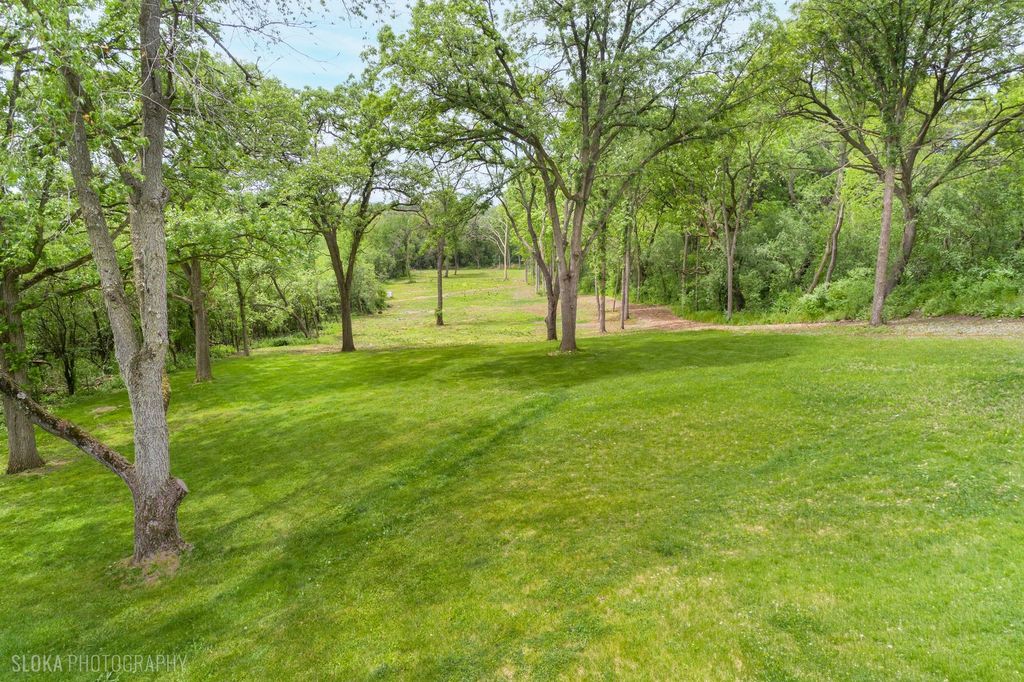 Image 55 of property listing at 312 Ridge Road, Barrington Hills, IL 60010
