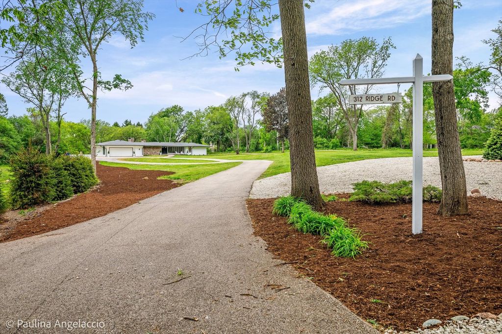 Image 59 of property listing at 312 Ridge Road, Barrington Hills, IL 60010