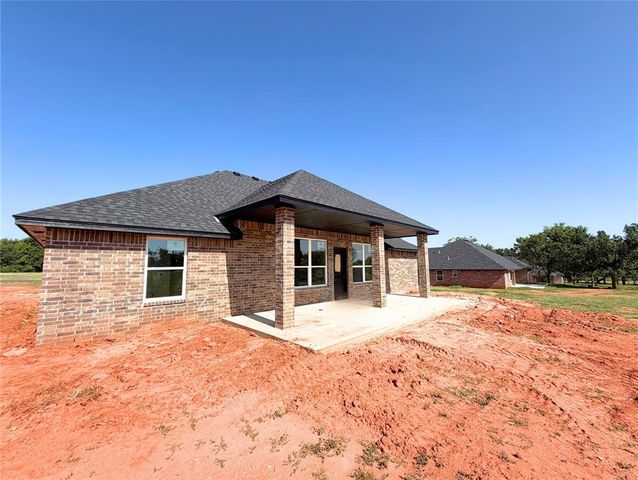 2213 Winter Ridge Road, Blanchard, OK 73010