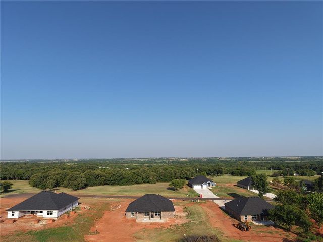 2213 Winter Ridge Road, Blanchard, OK 73010