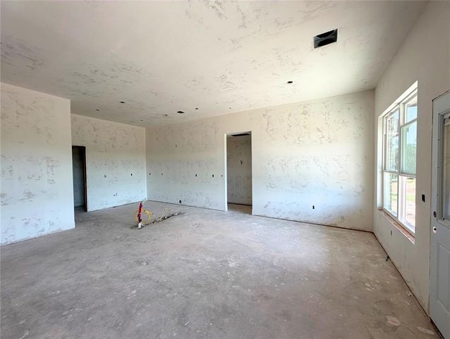 2213 Winter Ridge Road, Blanchard, OK 73010