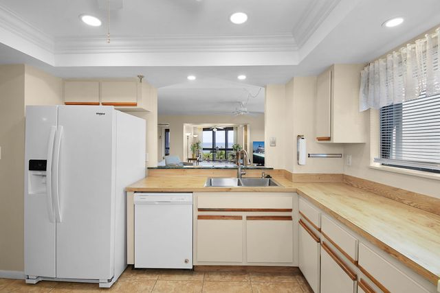 801 S Ocean Drive, Fort Pierce, FL 34949