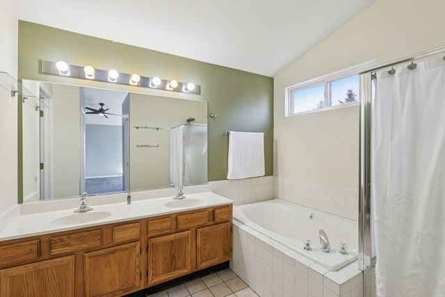 7503 Korbel Drive, Gurnee, IL 60031