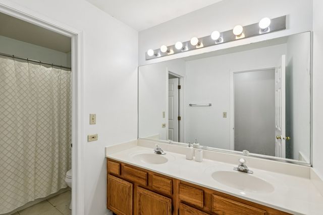 7503 Korbel Drive, Gurnee, IL 60031