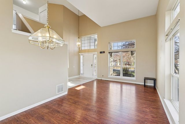 7503 Korbel Drive, Gurnee, IL 60031