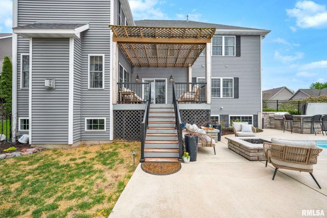 17 FOUNTAINDALE, Washington, IL 61571