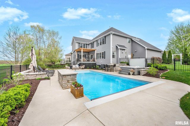17 FOUNTAINDALE, Washington, IL 61571