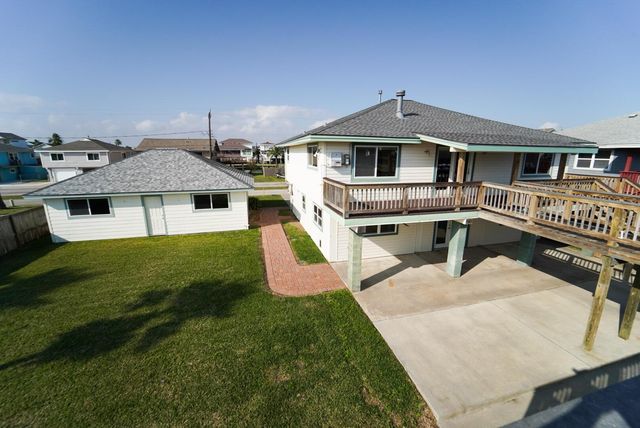 557 Pompano Street, Hitchcock, TX 77563