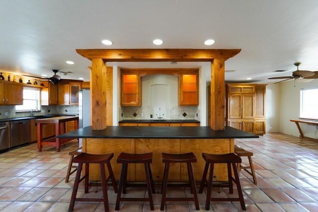 557 Pompano Street, Hitchcock, TX 77563