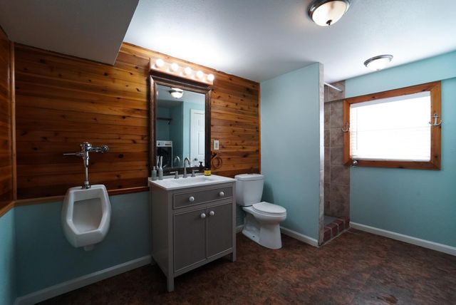 557 Pompano Street, Hitchcock, TX 77563