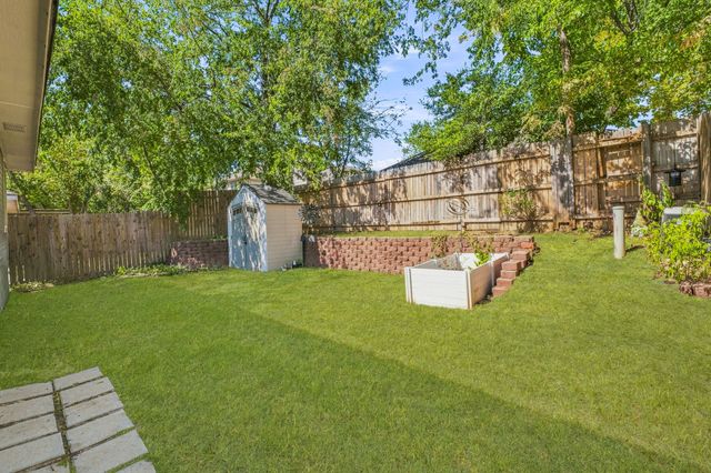 6913 Chaco Trail, Fort Worth, TX 76137