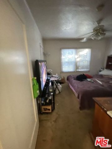 1942 W 76th Street, Los Angeles, CA 90047