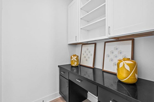 2805 McCurdy ST 10, Austin, TX 78723