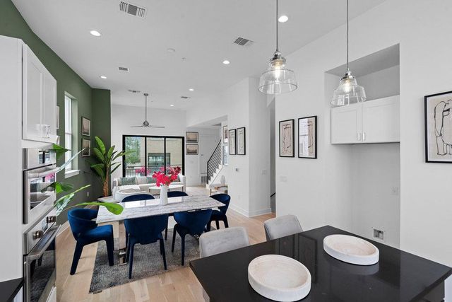 2805 McCurdy ST 10, Austin, TX 78723