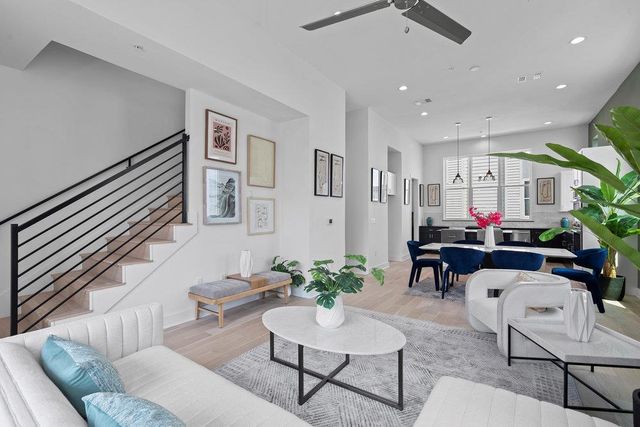 2805 McCurdy ST 10, Austin, TX 78723
