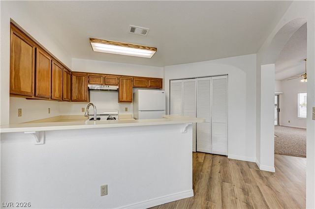 6537 Old Oxford Avenue, Las Vegas, NV 89108