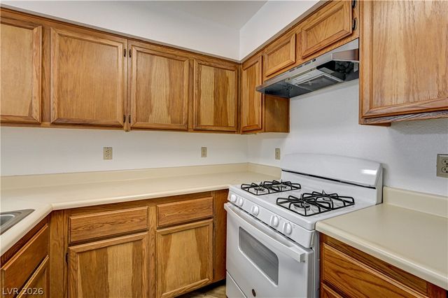 6537 Old Oxford Avenue, Las Vegas, NV 89108