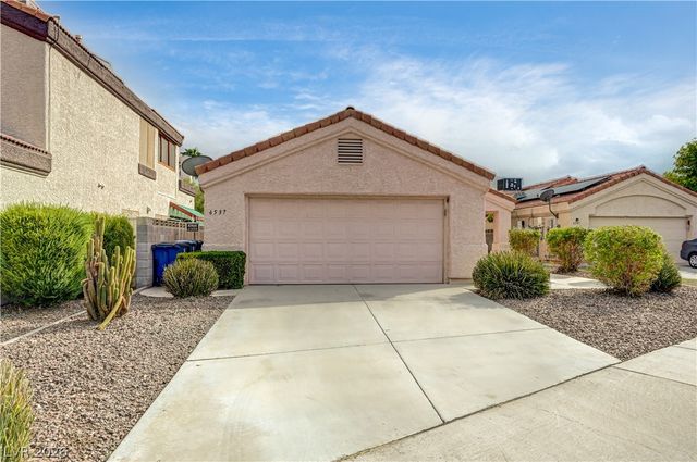6537 Old Oxford Avenue, Las Vegas, NV 89108