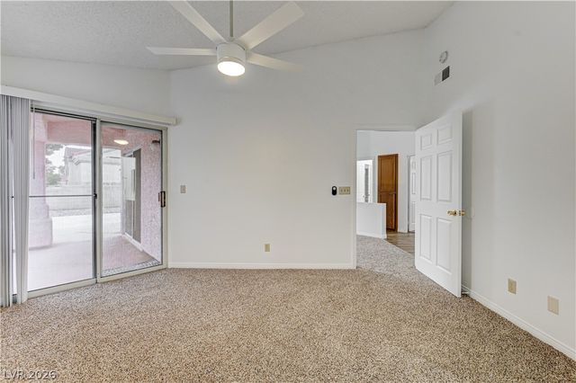 6537 Old Oxford Avenue, Las Vegas, NV 89108