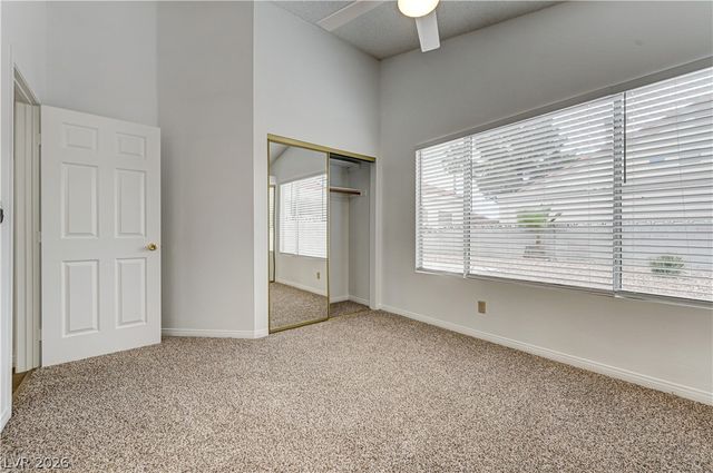 6537 Old Oxford Avenue, Las Vegas, NV 89108