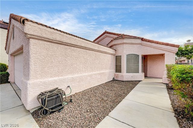 6537 Old Oxford Avenue, Las Vegas, NV 89108