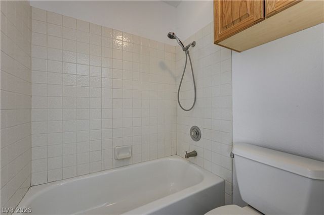 6537 Old Oxford Avenue, Las Vegas, NV 89108