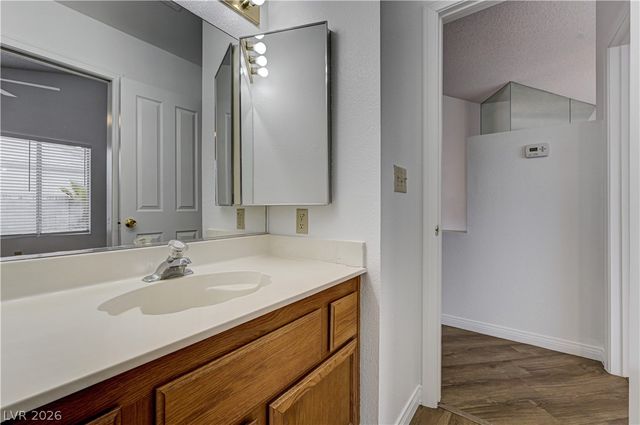 6537 Old Oxford Avenue, Las Vegas, NV 89108