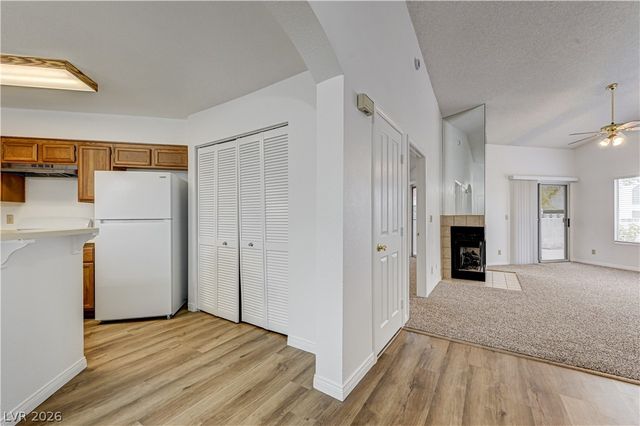 6537 Old Oxford Avenue, Las Vegas, NV 89108