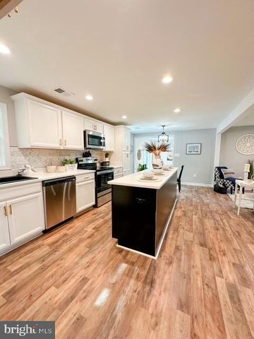 10232 HUDSON LN, King George, VA 22485