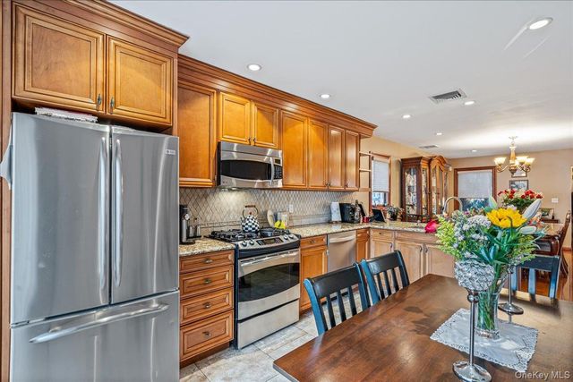 145-65 9th Avenue, Whitestone, NY 11357