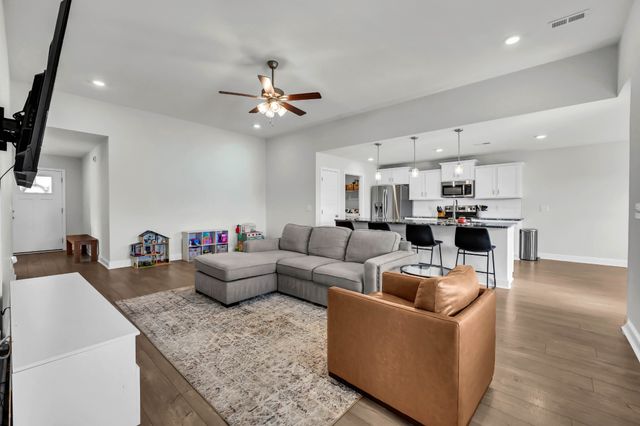 441 Pomeroy Drive, Clarksville, TN 37042