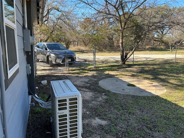 2612 S Oak Trail, Granbury, TX 76048